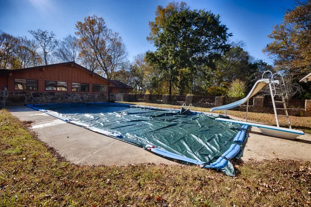 $449,000 | 809 Lofton Hall Road, Ardmore, TN 38449