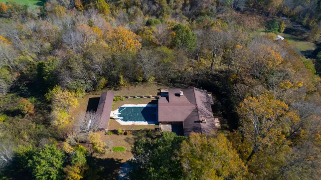 $449,000 | 809 Lofton Hall Road, Ardmore, TN 38449