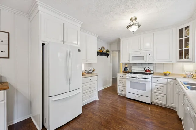 $459,900 | 1048 Highway 100, Centerville, TN 37033