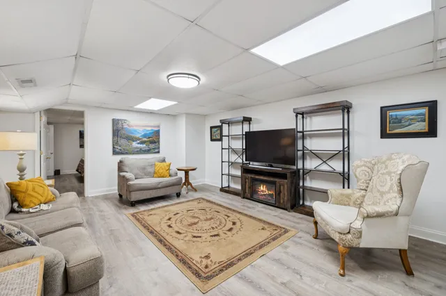 $459,900 | 1048 Highway 100, Centerville, TN 37033