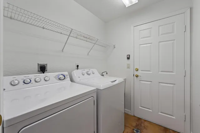 $575,000 | 12456 Southeast Plandome Drive, Hobe Sound, FL 33455