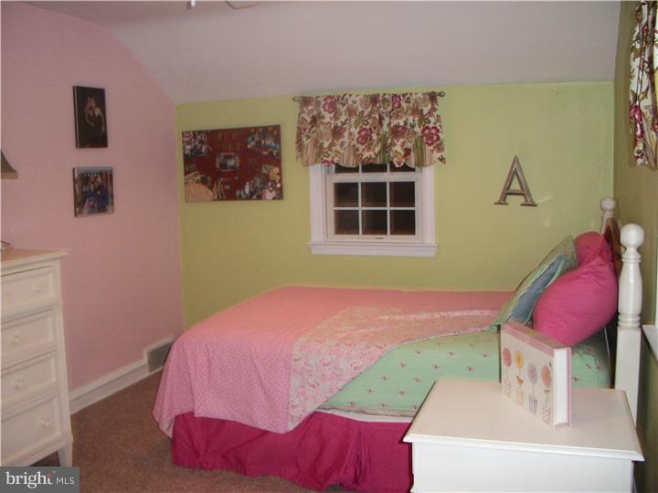 1505 Allen Road Oreland, PA 19075 - Photo 16 of 20 Bedroom 2