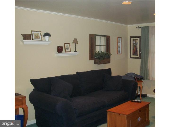 1505 Allen Road Oreland, PA 19075 - Photo 5 of 20 Den