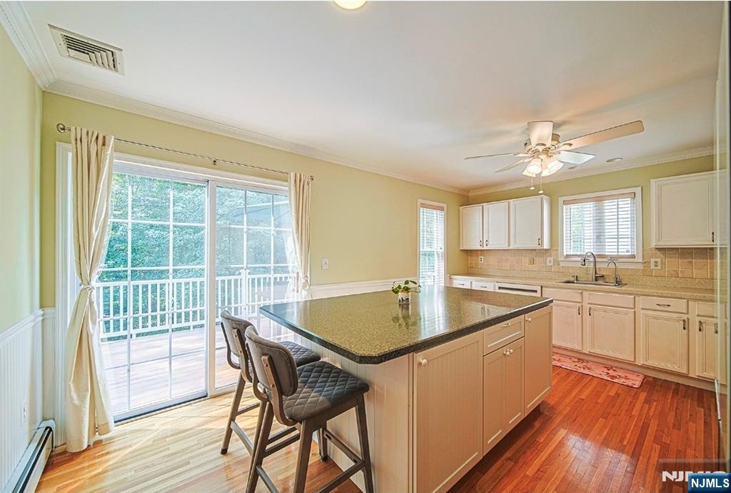705 Gettysburg Place Paramus, NJ 07652 - Photo 14 of 32