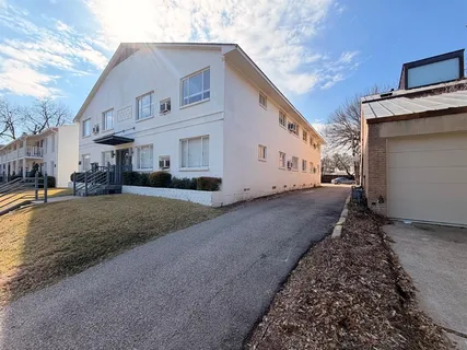 a view of utility room with washer and dryer
