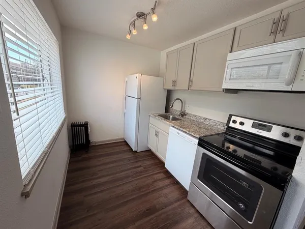 $1,100 | 4115 Douglas Avenue, Unit 102, Dallas, TX 75219