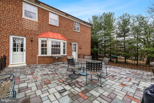 a sign board with parking space