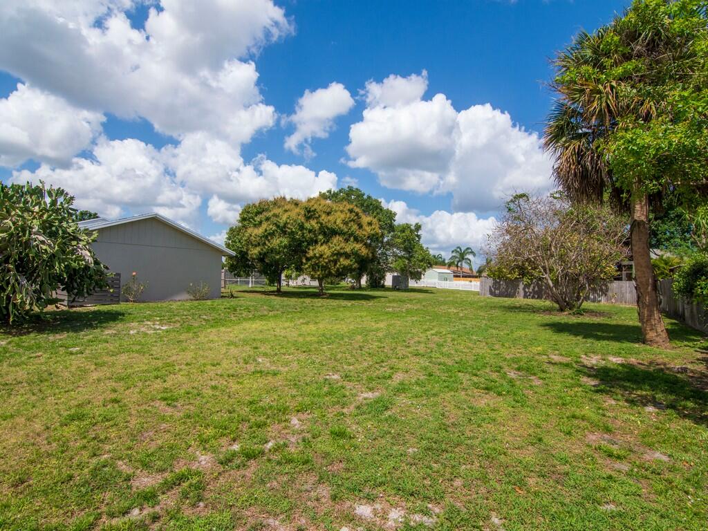 1511 Southeast Portillo Road Port St. Lucie, FL 34952 - Photo 13 of 45 Image07