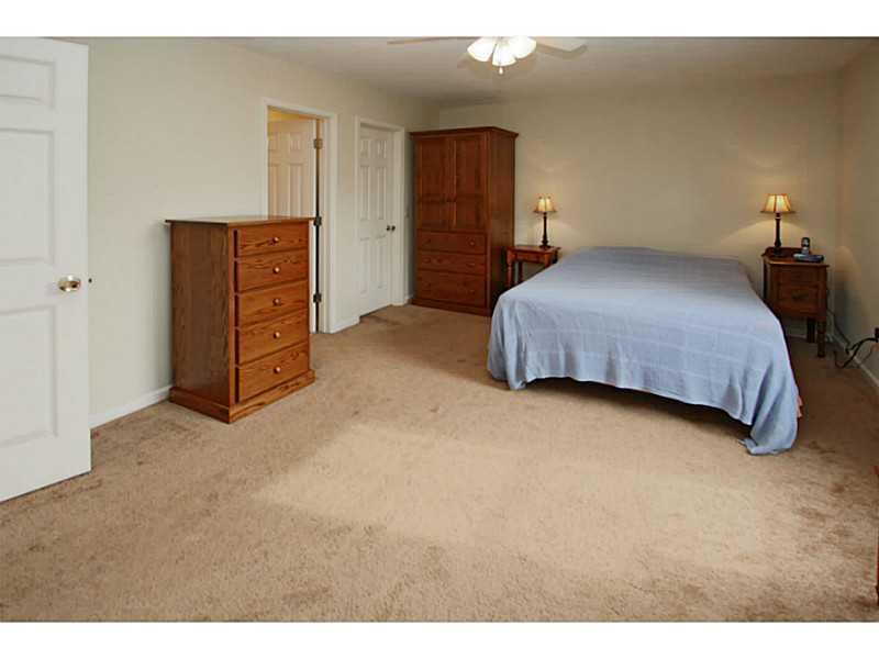 15017 Oak Road Carmel, IN 46033 - Photo 14 of 22