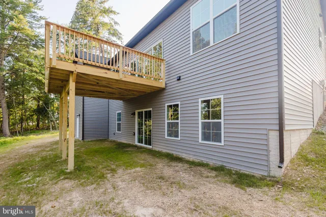 $525,000 | 26 Spice Bush Court, Hedgesville, WV 25427