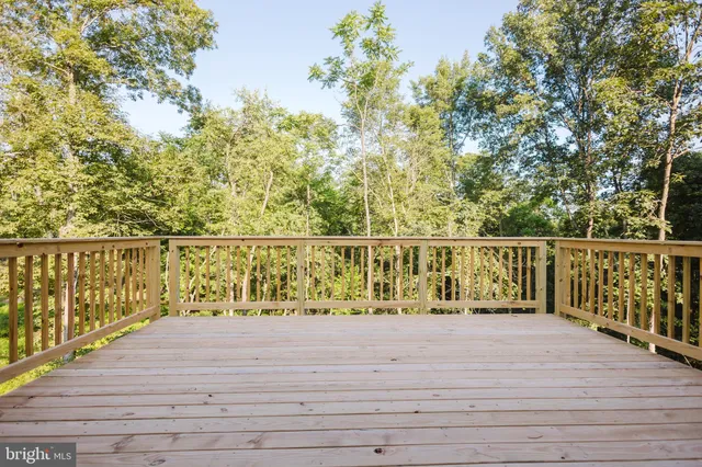 $525,000 | 26 Spice Bush Court, Hedgesville, WV 25427