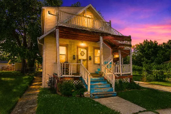 $100,000 | 14926 Robey Avenue, Harvey, IL 60426
