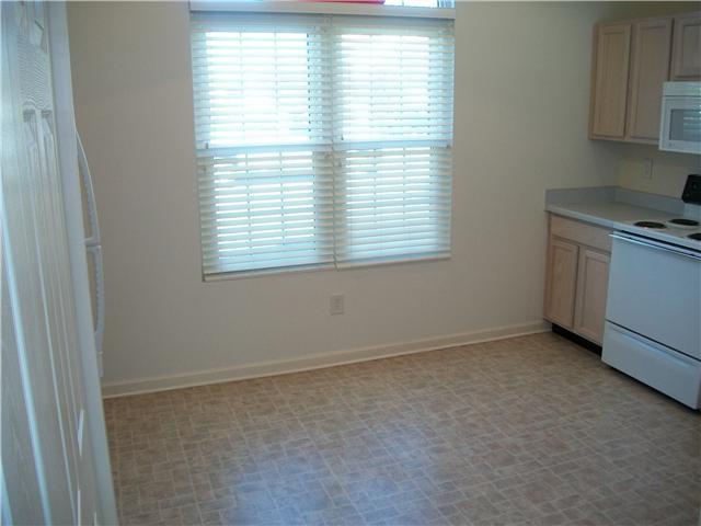 17011 Mapleton Place Westfield, IN 46074 - Photo 4 of 16