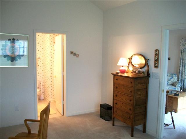 17011 Mapleton Place Westfield, IN 46074 - Photo 7 of 16