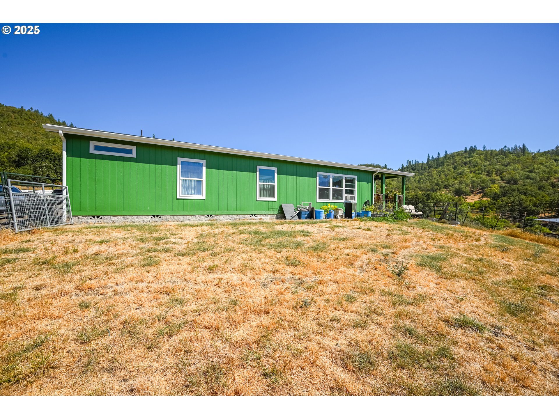 1745 Rifle Range Street Roseburg, OR 97470 - Photo 14 of 48 Gallery Image 14
