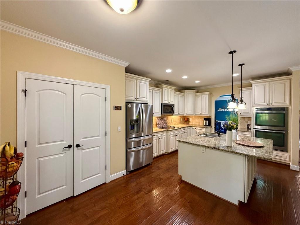2227 Dunning Court High Point, NC 27265 - Photo 10 of 44