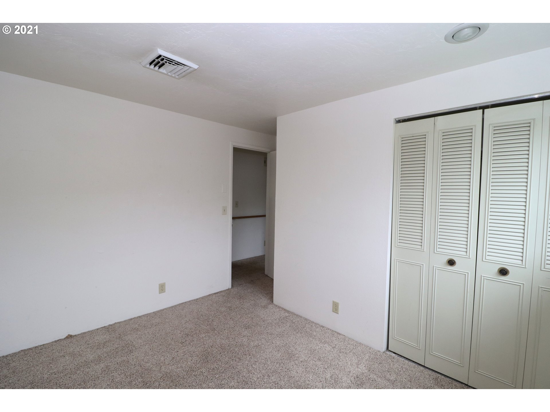 2310 6th Street Springfield, OR 97477 - Photo 16 of 32