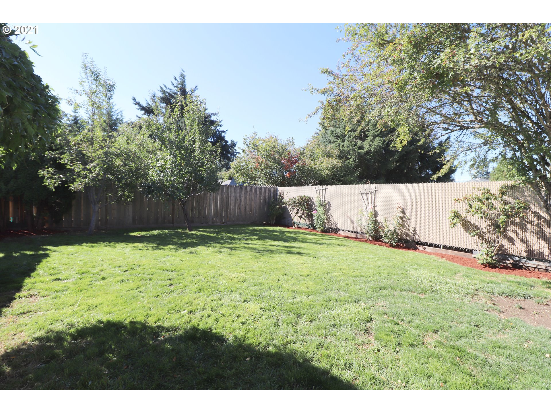 2310 6th Street Springfield, OR 97477 - Photo 31 of 32 a view of swimming pool