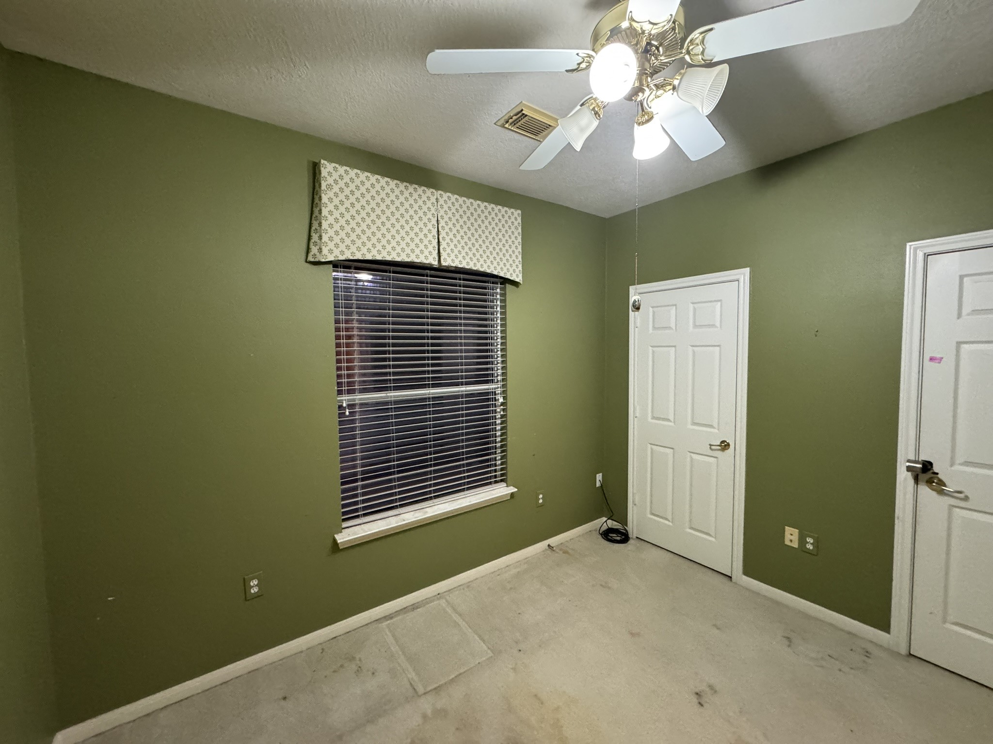 51 North Country Gate Circle Conroe, TX 77384 - Photo 14 of 27 3rd Bedroom