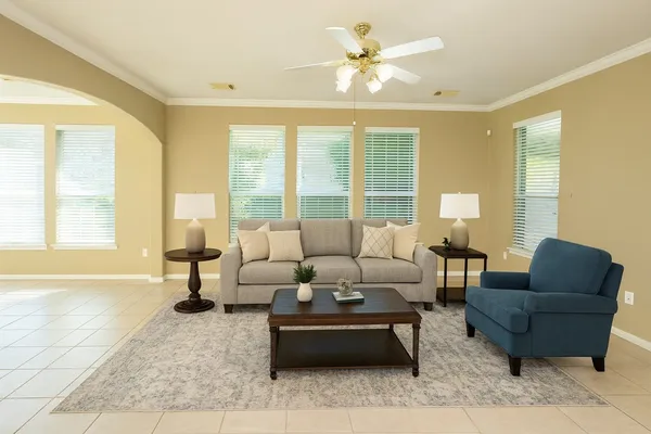 $320,000 | 51 North Country Gate Circle, Conroe, TX 77384