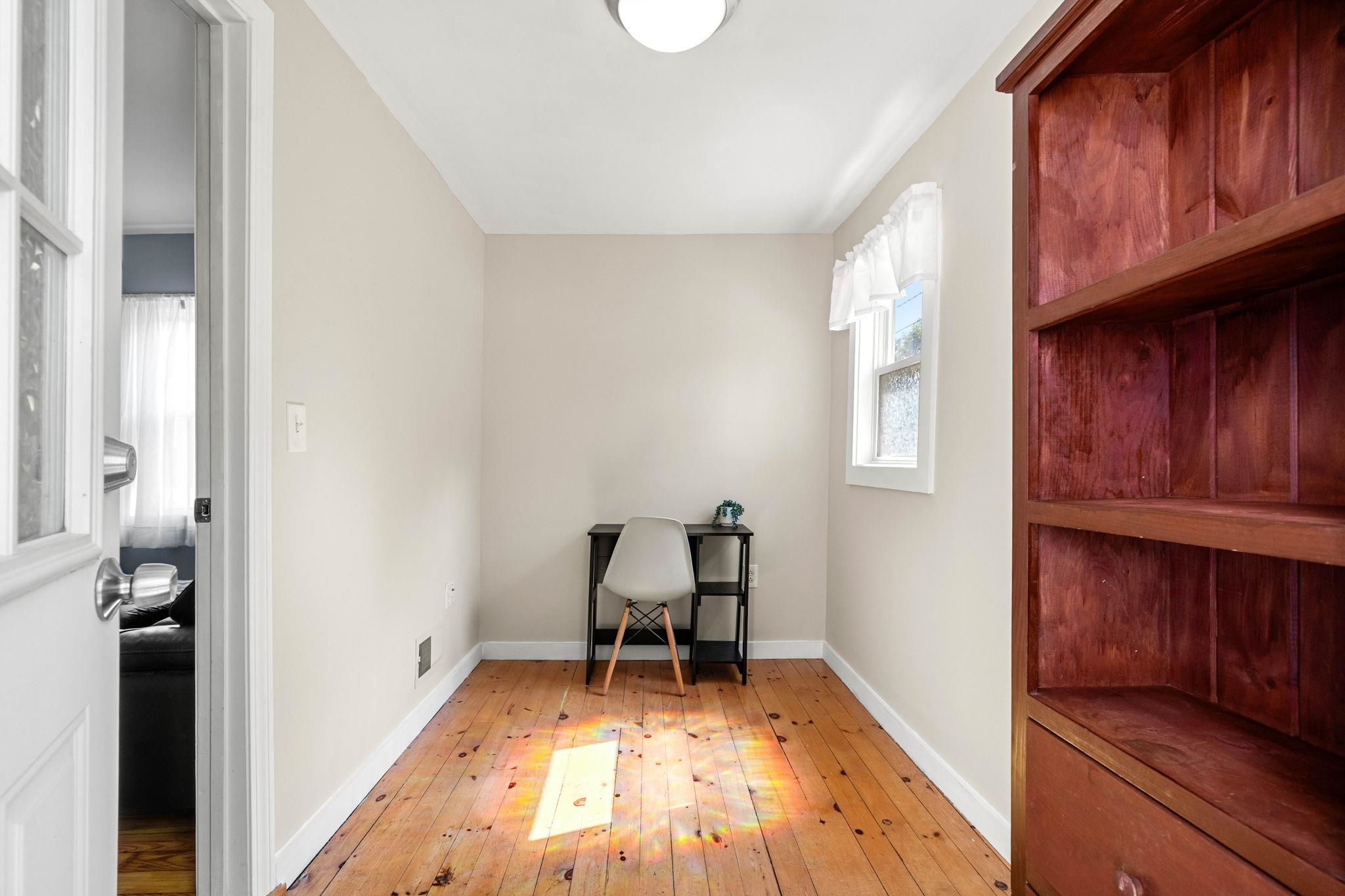 28 McDuffee Street Rochester, NH 03867 - Photo 23 of 25