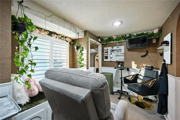 $1,250,000 | 203 Southwest Jefferson Street, Lee's Summit, MO 64063