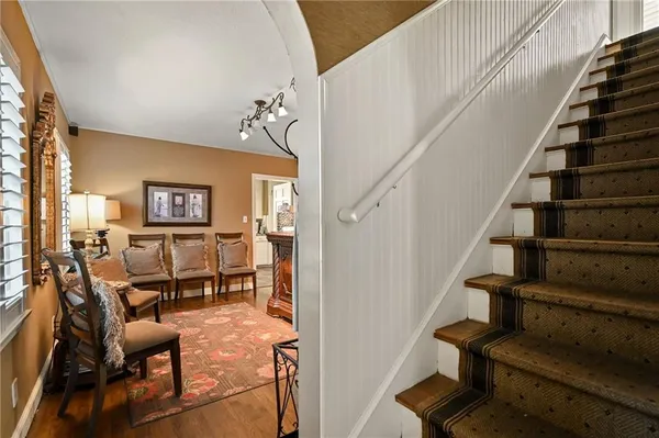 $1,250,000 | 203 Southwest Jefferson Street, Lee's Summit, MO 64063