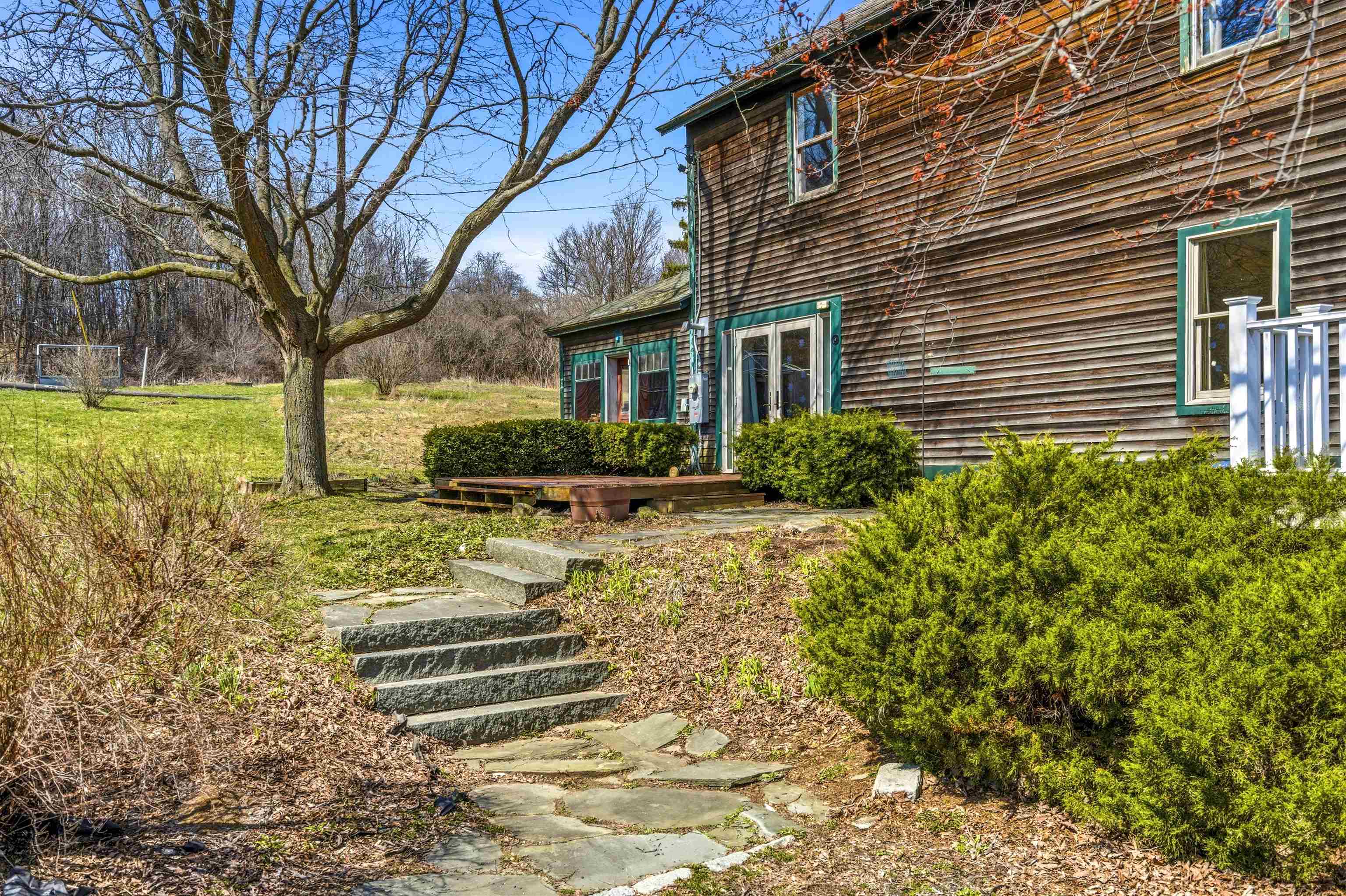 631 North Cream Hill Road Shoreham, VT 05770 - Photo 4 of 56