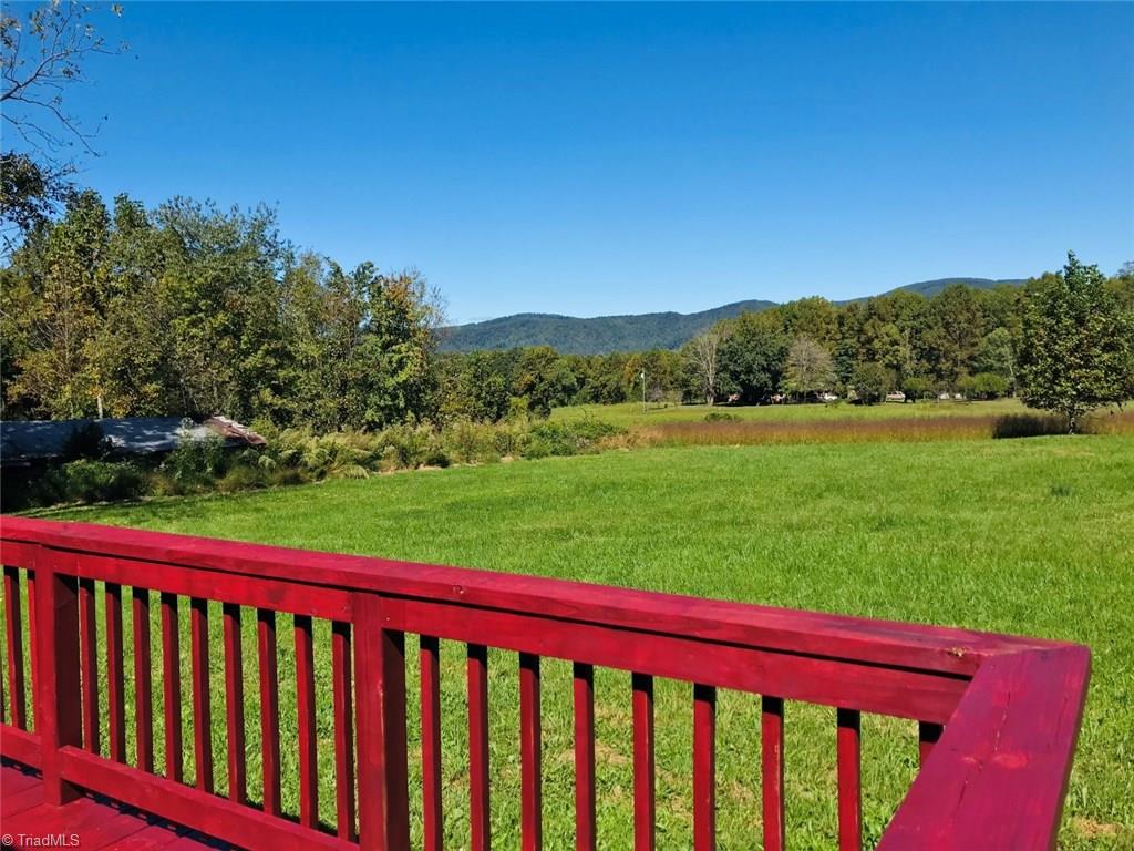 359 Holcomb Road Traphill, NC 28685 - Photo 3 of 16 Gallery Image 3