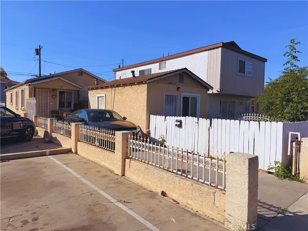 $599,000 | 350 East South Street, Long Beach, CA 90805