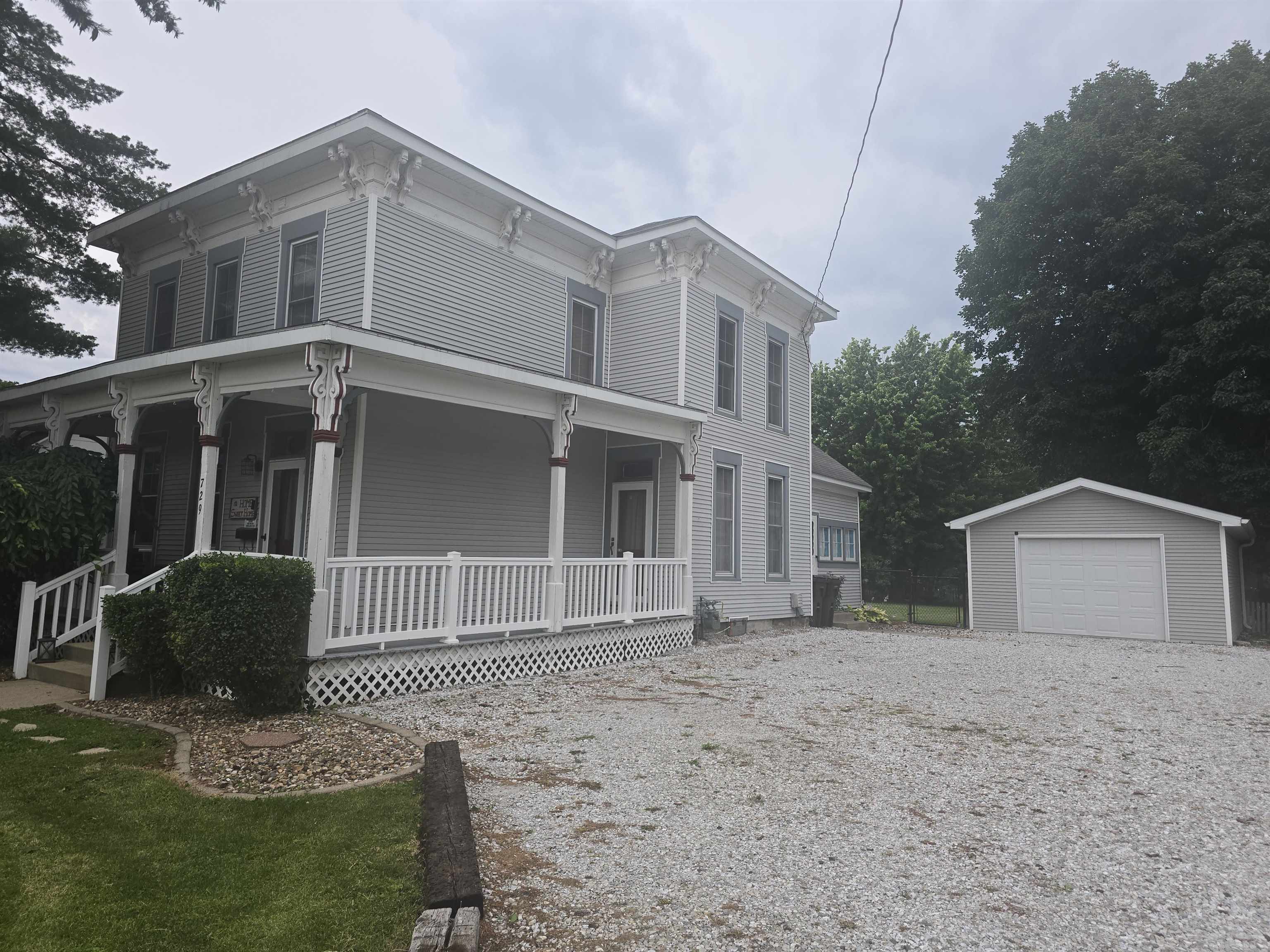 729 Locust Street Carthage, IL 62321 - Photo 25 of 32
