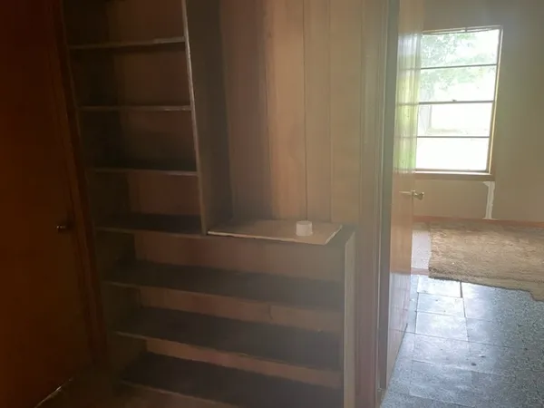 $94,900 | 410 Hazel Avenue, Rockdale, TX 76567