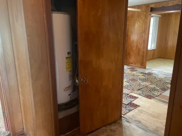 $94,900 | 410 Hazel Avenue, Rockdale, TX 76567