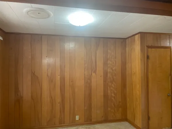 $94,900 | 410 Hazel Avenue, Rockdale, TX 76567