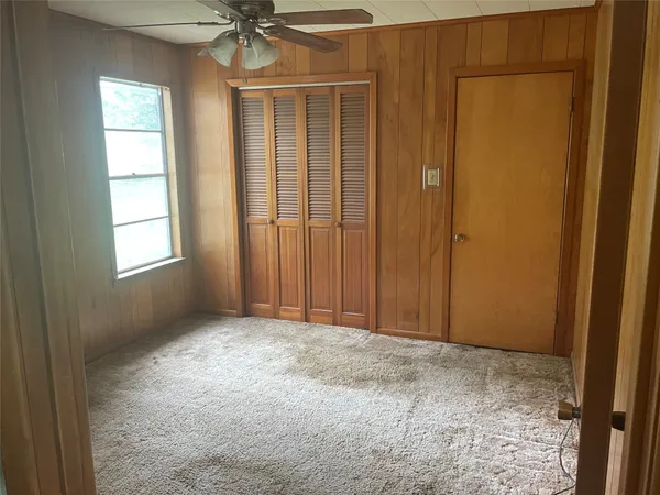 $94,900 | 410 Hazel Avenue, Rockdale, TX 76567