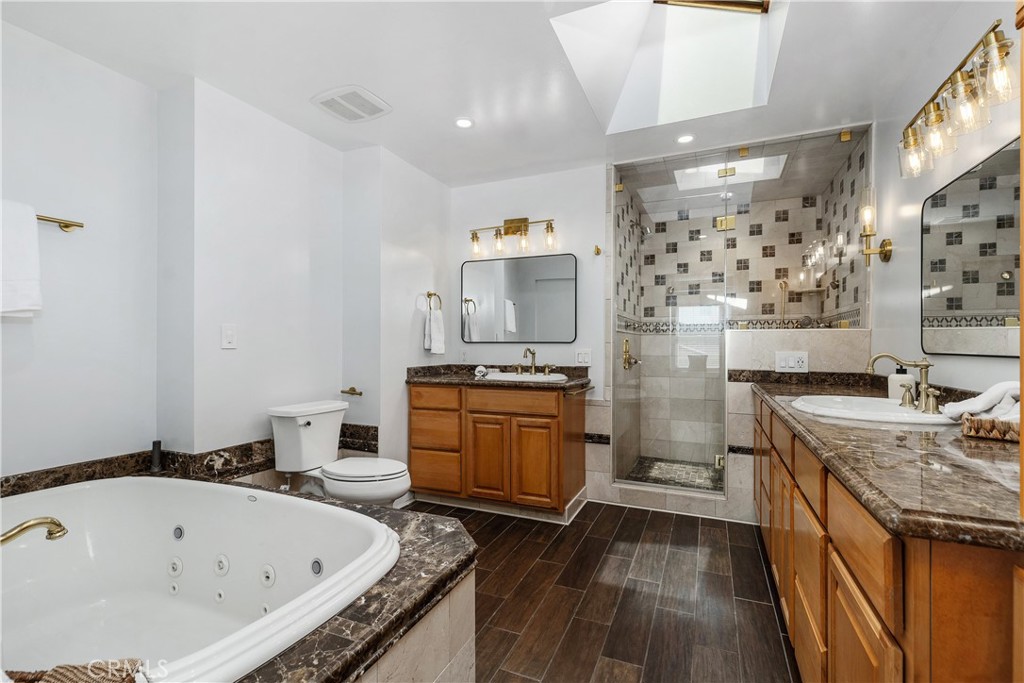 14681 Danborough Road Tustin, CA 92780 - Photo 31 of 47 Primary Bath