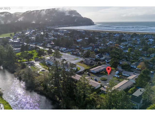 $1,700,000 | 1715 South Franklin Street, Seaside, OR 97138