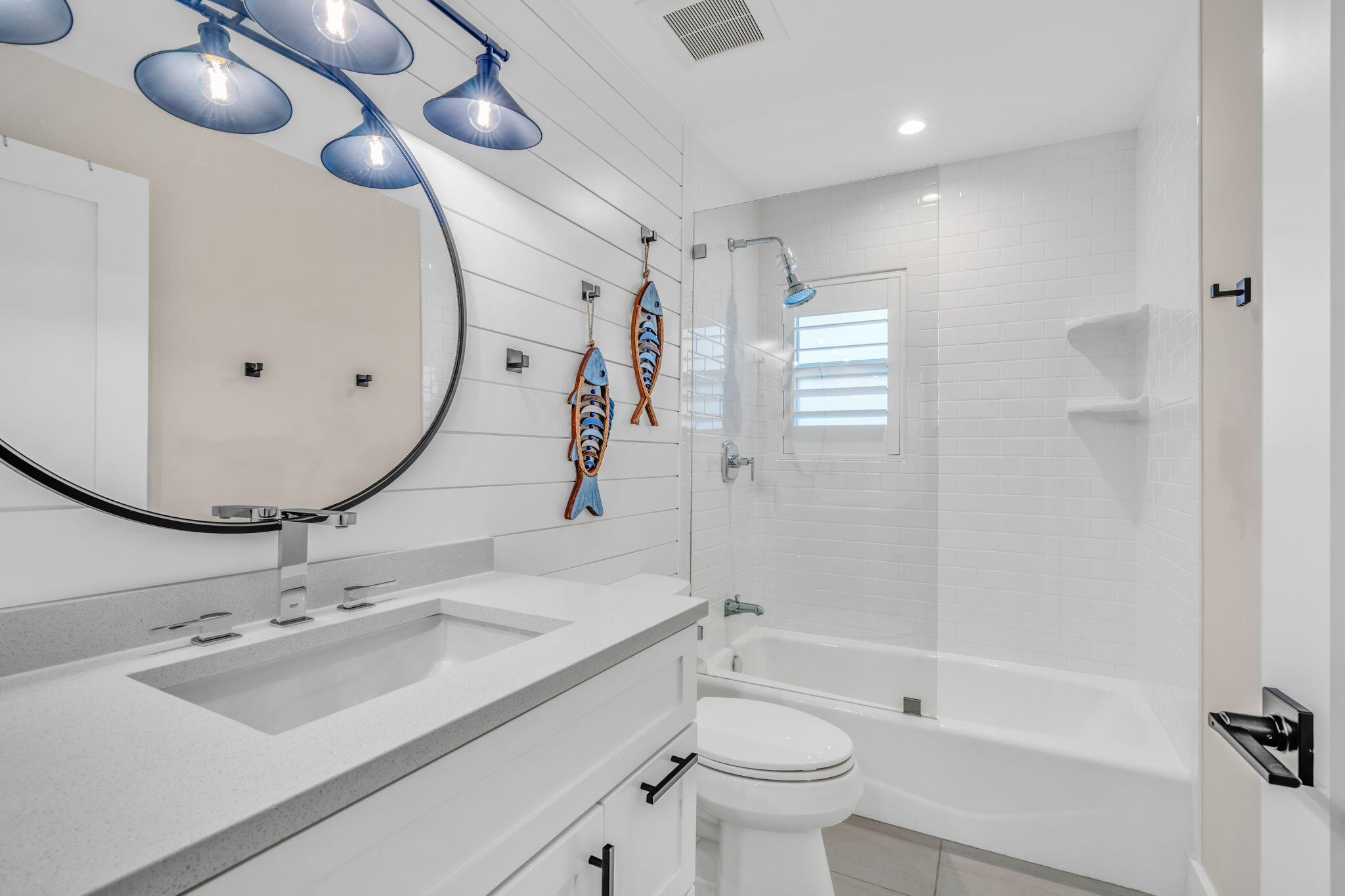 273 Indies Road Summerland Key, FL 33042 - Photo 18 of 37 Guest Bath