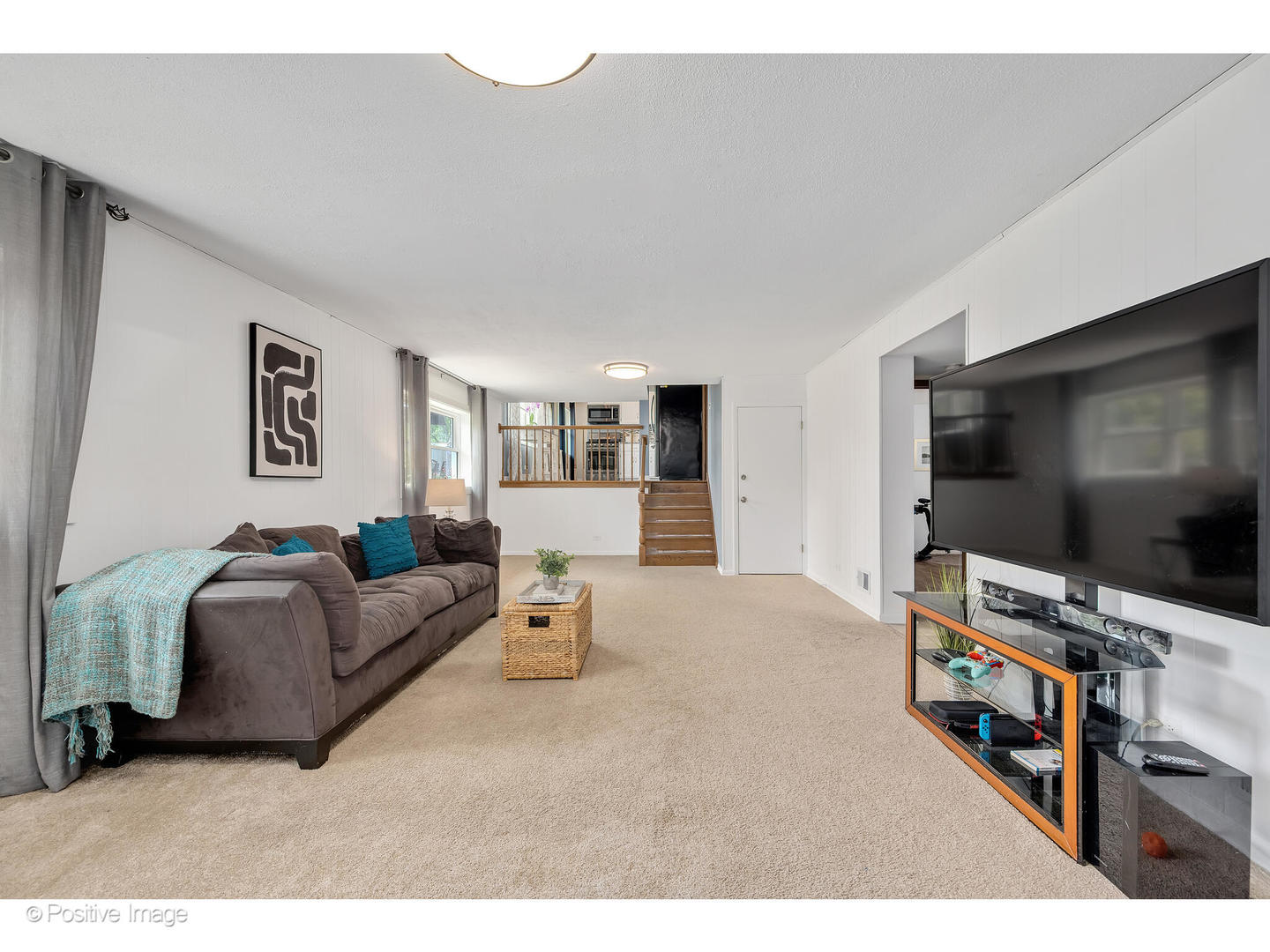 7108 Dexter Road Downers Grove, IL 60516 - Photo 10 of 21 Gallery Image 10