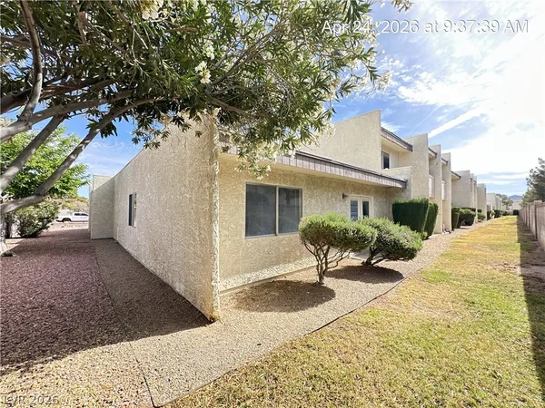 $1,500 | 760 Anne Lane, Henderson, NV 89015