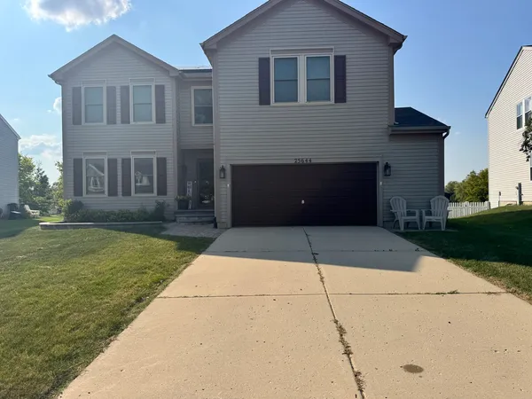 $425,000 | 25644 Barrow Road, Manhattan, IL 60442