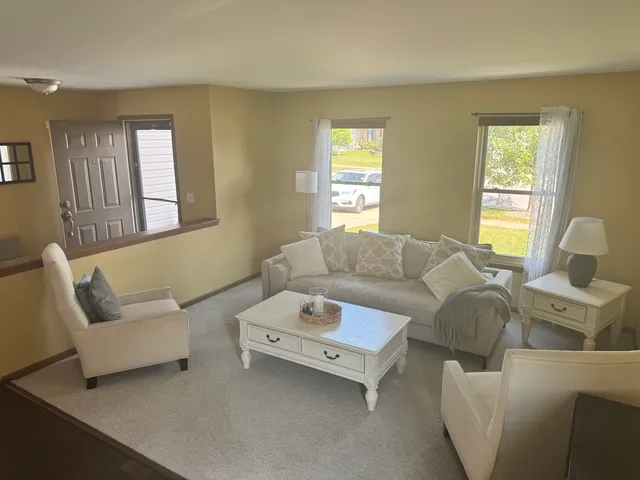 $425,000 | 25644 Barrow Road, Manhattan, IL 60442