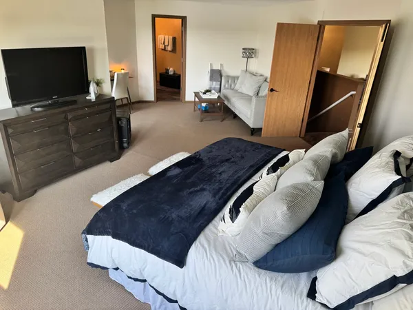 $425,000 | 25644 Barrow Road, Manhattan, IL 60442
