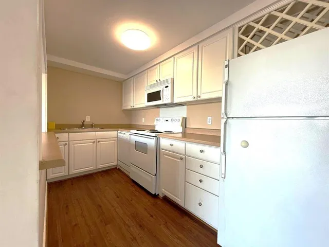 $2,150 | 6211 West Northwest Highway, Unit G514, Dallas, TX 75225