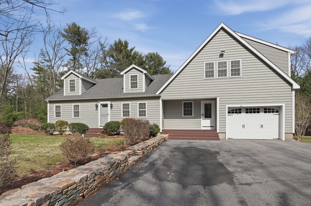 268 Pollard Road Northbridge, MA 01534 - Photo 3 of 35 Gallery Image 3