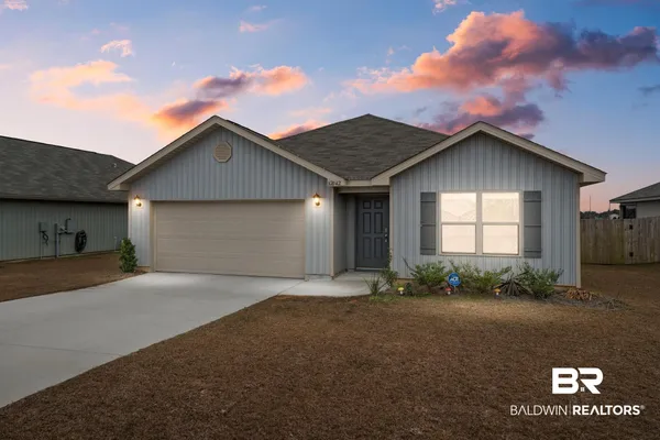$2,300 | 32042 Terranova Loop, Lillian, AL 36549