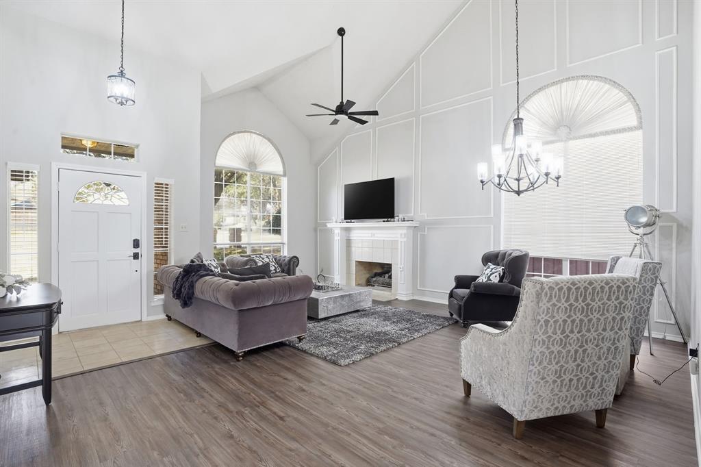 3944 Cedar Ridge Drive Bedford, TX 76021 - Photo 2 of 26