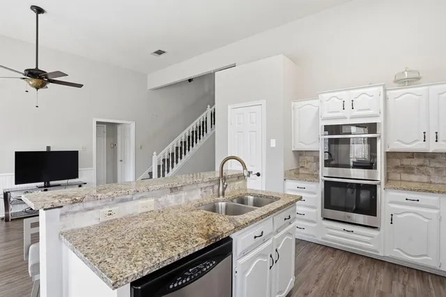 $499,000 | 3944 Cedar Ridge Drive, Bedford, TX 76021