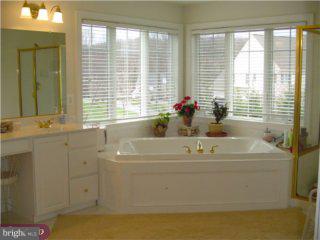 12 Springlea Lane Chester Springs, PA 19425 - Photo 5 of 6 Gallery Image 5