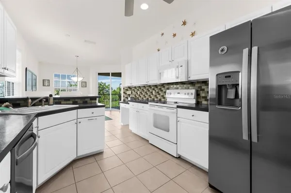 $2,200 | 4500 Streamside Court, Unit 1408, Sarasota, FL 34238